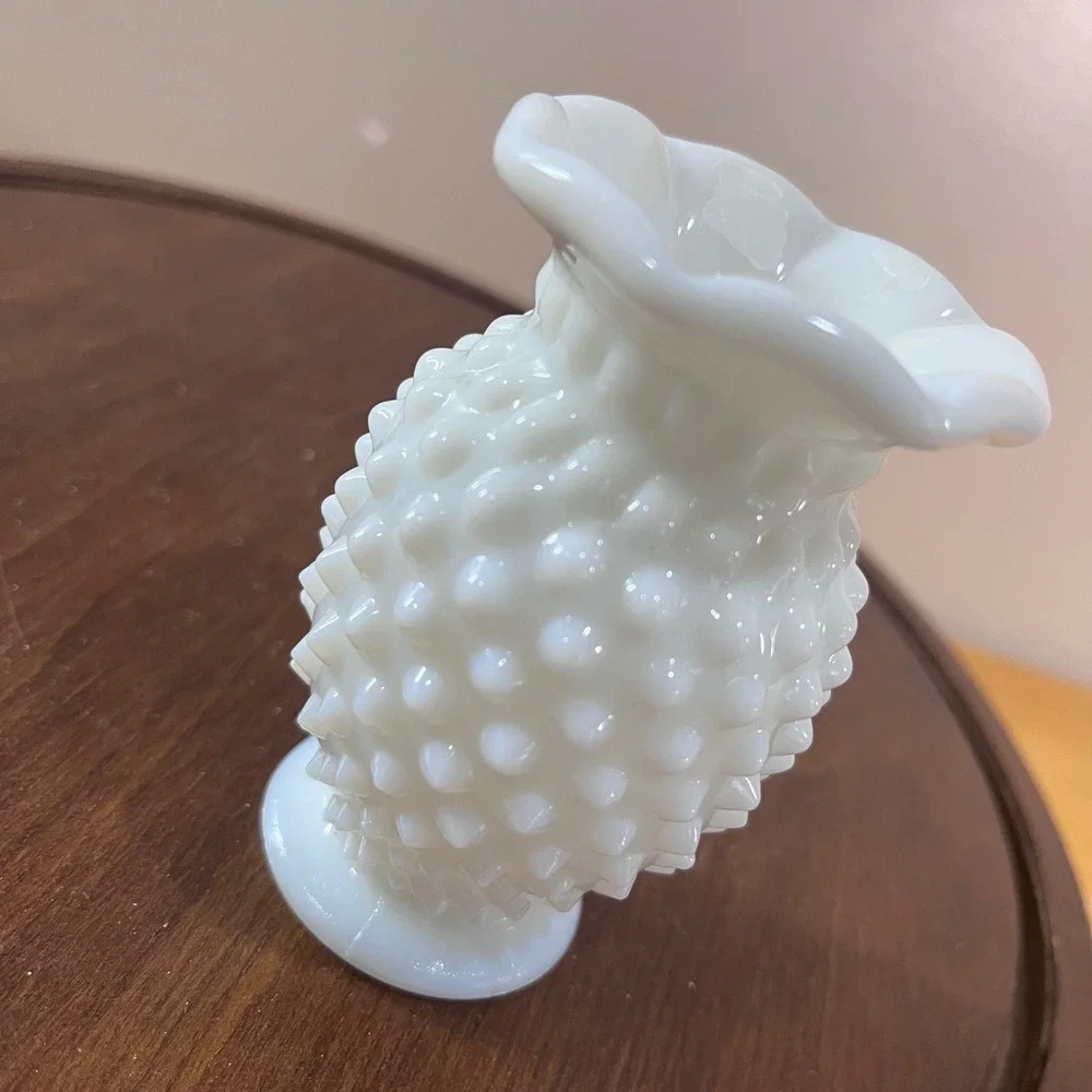 Vtg Fenton Milk Glass Hobnail Ruffled Mini Bud Vase White 4 Inch